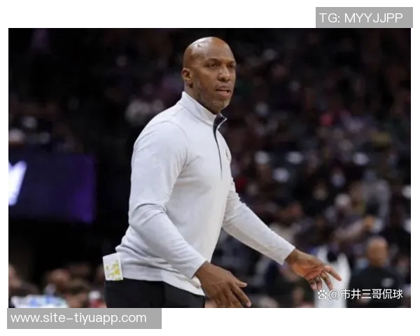 卡尔回顾近50年八控卫传奇阵容保罗比卢普斯安德烈米勒等人入选 卡尔回顾近50年八控卫传奇阵容保罗比卢普斯安德烈米勒等人入选