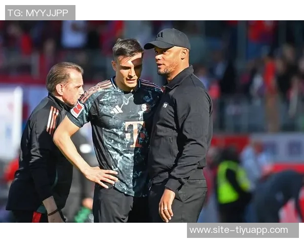 法尔克透露拜仁关注诺丁汉森林中卫穆里略但转会费用昂贵 法尔克透露拜仁关注诺丁汉森林中卫穆里略但转会费用昂贵