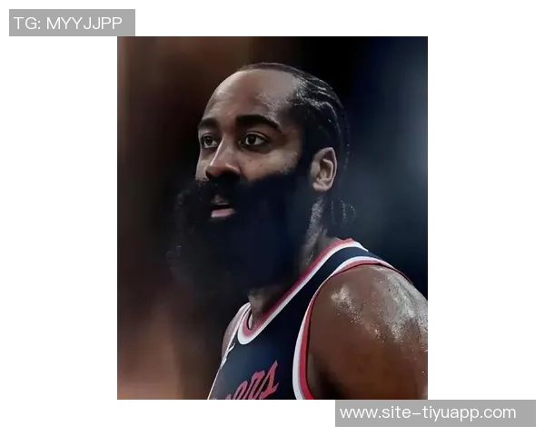 哈登半场表现抢眼三分球命中率高达75助球队争取胜利